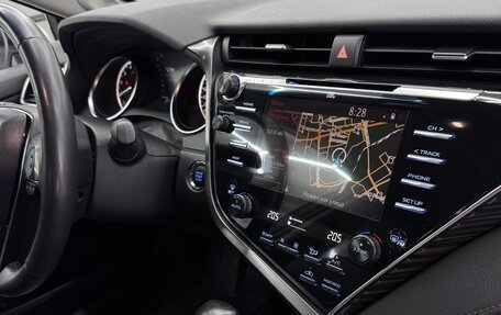 Toyota Camry, 2020 год, 3 890 000 рублей, 23 фотография