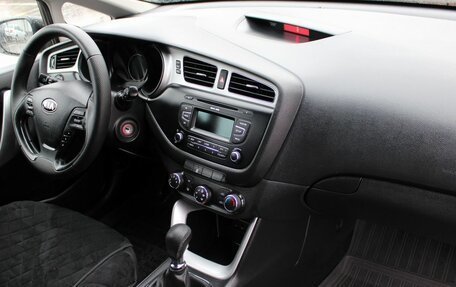 KIA cee'd III, 2013 год, 999 000 рублей, 16 фотография