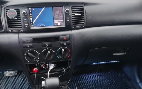 Toyota Corolla, 2005 год, 700 000 рублей, 4 фотография