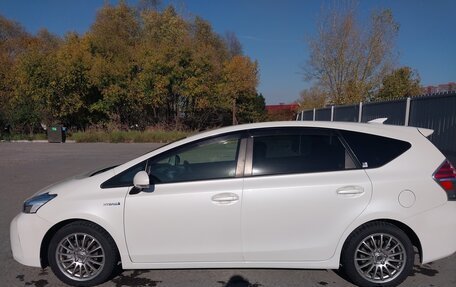 Toyota Prius Alpha I (ZVW40/41), 2015 год, 1 600 000 рублей, 5 фотография