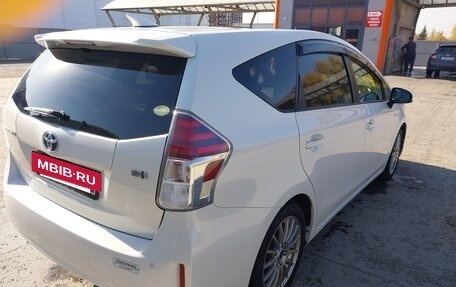 Toyota Prius Alpha I (ZVW40/41), 2015 год, 1 600 000 рублей, 7 фотография