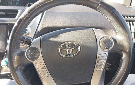 Toyota Prius Alpha I (ZVW40/41), 2015 год, 1 600 000 рублей, 12 фотография