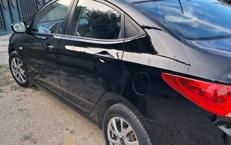 Hyundai Solaris II рестайлинг, 2013 год, 620 000 рублей, 2 фотография