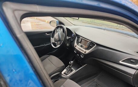 Hyundai Solaris II рестайлинг, 2019 год, 945 000 рублей, 4 фотография