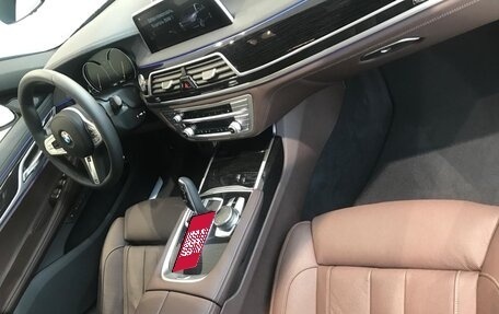 BMW 7 серия, 2018 год, 5 500 000 рублей, 2 фотография