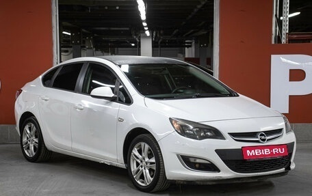 Opel Astra J, 2012 год, 698 000 рублей, 3 фотография