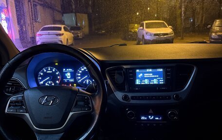 Hyundai Solaris II рестайлинг, 2017 год, 1 200 000 рублей, 4 фотография