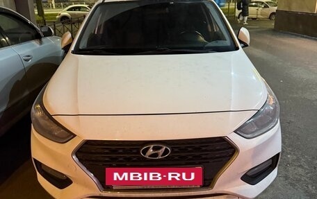 Hyundai Solaris II рестайлинг, 2017 год, 1 200 000 рублей, 3 фотография