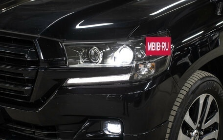 Toyota Land Cruiser 200, 2018 год, 6 800 000 рублей, 28 фотография