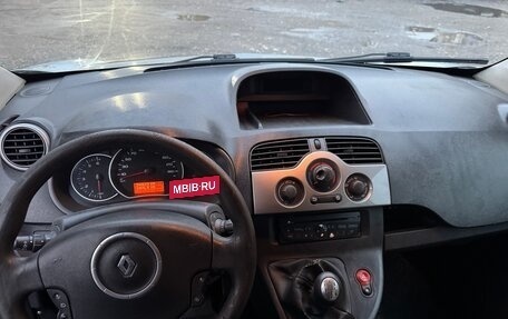 Renault Kangoo II рестайлинг, 2011 год, 400 000 рублей, 11 фотография