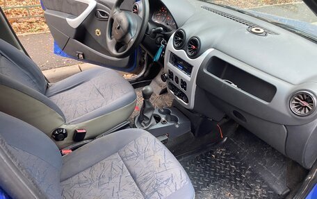 Renault Logan I, 2005 год, 235 000 рублей, 10 фотография