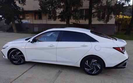 Hyundai Elantra, 2024 год, 2 030 000 рублей, 7 фотография