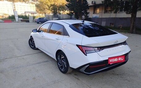 Hyundai Elantra, 2024 год, 2 030 000 рублей, 6 фотография