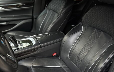 BMW 7 серия, 2017 год, 3 950 000 рублей, 11 фотография