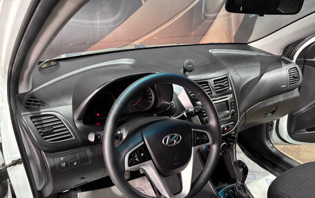 Hyundai Solaris II рестайлинг, 2014 год, 1 120 000 рублей, 7 фотография