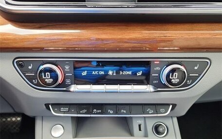 Audi Q5, 2021 год, 3 275 000 рублей, 14 фотография