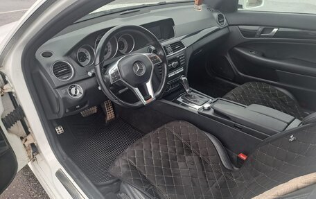 Mercedes-Benz C-Класс, 2013 год, 1 650 000 рублей, 10 фотография