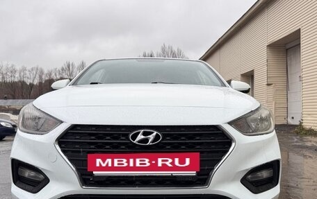 Hyundai Solaris II рестайлинг, 2017 год, 790 000 рублей, 2 фотография