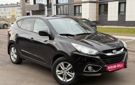 Hyundai ix35 I рестайлинг, 2013 год, 930 000 рублей, 3 фотография