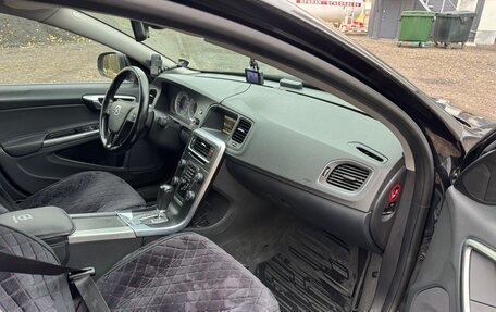 Volvo S60 III, 2011 год, 900 000 рублей, 10 фотография
