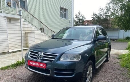 Volkswagen Touareg III, 2004 год, 1 350 000 рублей, 1 фотография