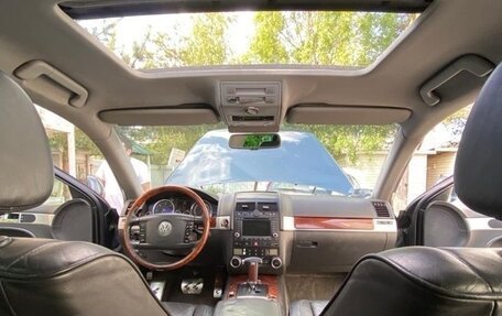 Volkswagen Touareg III, 2004 год, 1 350 000 рублей, 7 фотография