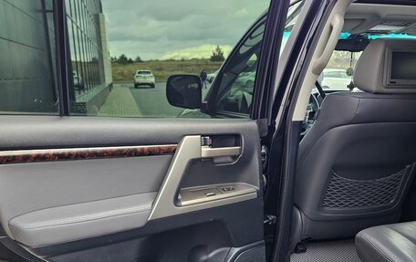 Toyota Land Cruiser 200, 2008 год, 2 690 000 рублей, 8 фотография