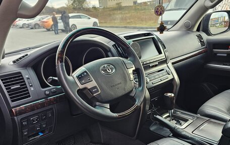 Toyota Land Cruiser 200, 2008 год, 2 690 000 рублей, 4 фотография