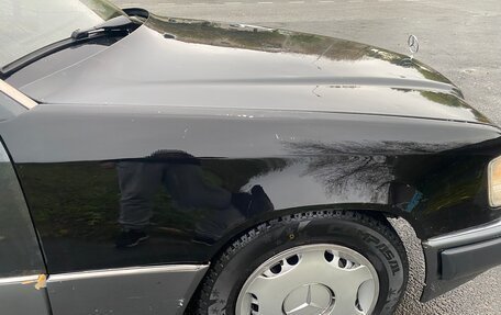 Mercedes-Benz E-Класс, 1995 год, 300 000 рублей, 9 фотография