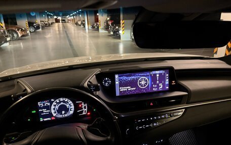 Lexus ES VII, 2020 год, 3 990 000 рублей, 9 фотография