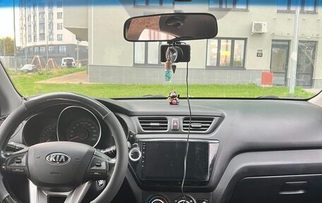 KIA Rio III рестайлинг, 2014 год, 850 000 рублей, 10 фотография