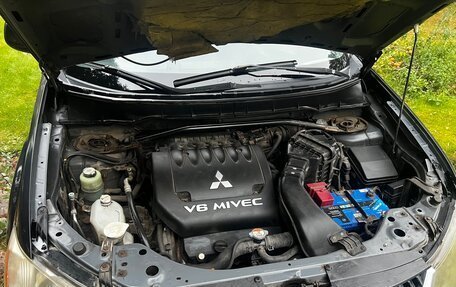 Mitsubishi Outlander III рестайлинг 3, 2007 год, 790 000 рублей, 14 фотография