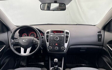 KIA cee'd I рестайлинг, 2010 год, 760 000 рублей, 13 фотография