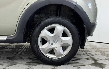 Renault Sandero I, 2014 год, 749 000 рублей, 2 фотография