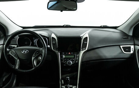 Hyundai i30 II рестайлинг, 2015 год, 989 989 рублей, 13 фотография