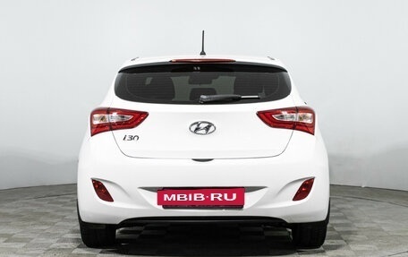 Hyundai i30 II рестайлинг, 2015 год, 989 989 рублей, 6 фотография