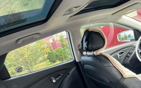 Hyundai Tucson III, 2011 год, 1 350 000 рублей, 5 фотография