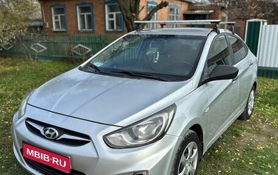 Hyundai Solaris II рестайлинг, 2011 год, 690 000 рублей, 1 фотография