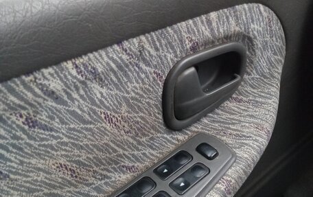 KIA Sportage IV рестайлинг, 1996 год, 170 000 рублей, 9 фотография