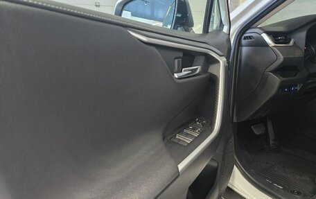 Toyota RAV4, 2021 год, 3 449 000 рублей, 7 фотография