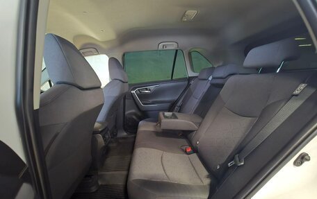 Toyota RAV4, 2021 год, 3 449 000 рублей, 13 фотография