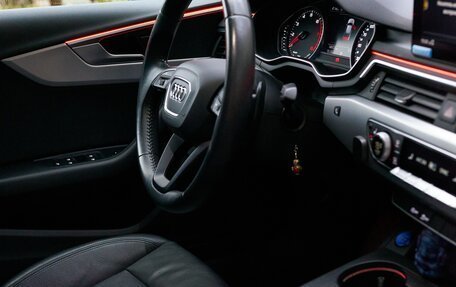 Audi A4, 2018 год, 2 200 000 рублей, 18 фотография