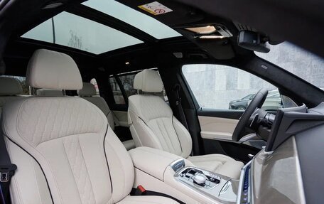 BMW X7, 2025 год, 17 299 000 рублей, 30 фотография