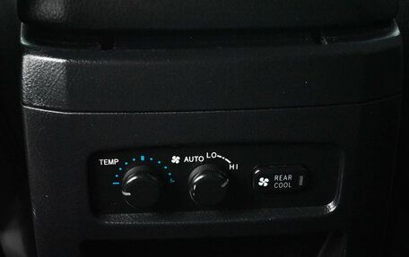 Toyota Land Cruiser Prado 150 рестайлинг 2, 2012 год, 2 815 000 рублей, 12 фотография