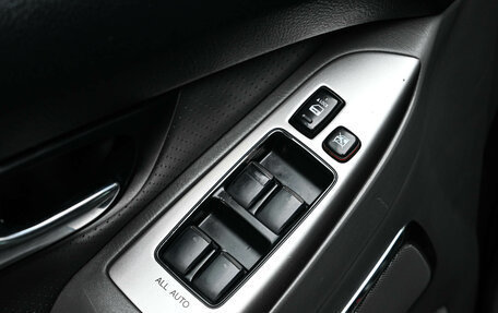 Toyota Land Cruiser Prado 150 рестайлинг 2, 2012 год, 2 815 000 рублей, 15 фотография