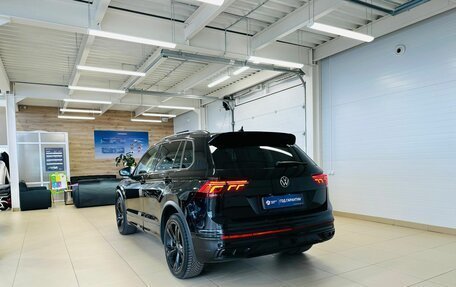 Volkswagen Tiguan II, 2021 год, 3 499 900 рублей, 4 фотография