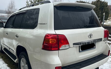 Toyota Land Cruiser 200, 2013 год, 4 300 000 рублей, 7 фотография