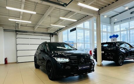 Volkswagen Tiguan II, 2021 год, 3 499 900 рублей, 8 фотография