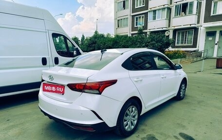 Hyundai Solaris II рестайлинг, 2021 год, 1 650 000 рублей, 3 фотография