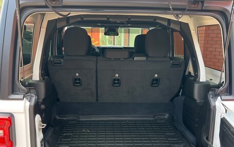 Jeep Wrangler, 2023 год, 6 700 000 рублей, 11 фотография